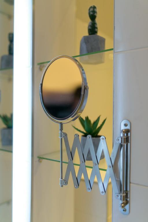 Unique Studio At The Danube With Aircon بودابست المظهر الخارجي الصورة