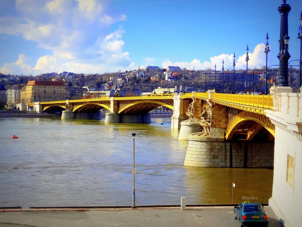 Unique Studio At The Danube With Aircon بودابست المظهر الخارجي الصورة